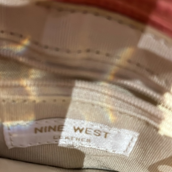 Nine West pink croc leather mini shoulder bag with gold detail - Picture 5 of 5